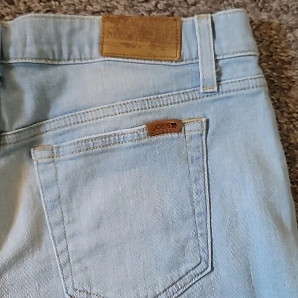 STUNNING JOES LIGHT WASH TAKARA JEAN SHORTS - Picture 7 of 11